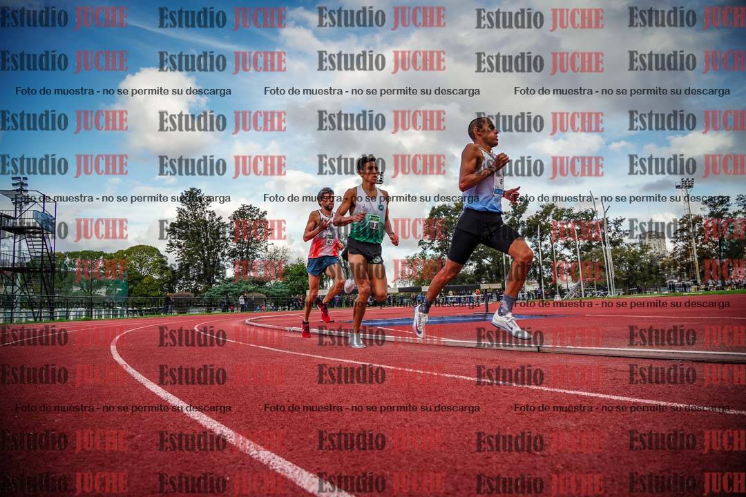 Fotos de los 3000 m llanos de varones