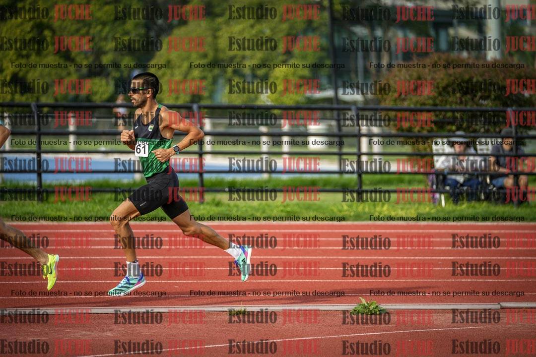 Fotos de los 3000 m llanos de varones