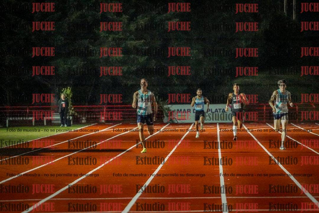 Fotos de los 400 m llanos de varones - deca 5 - serie 1