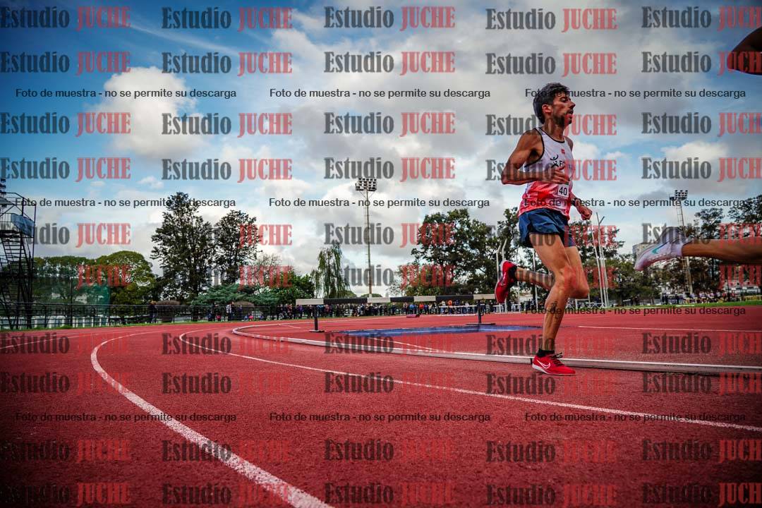 Fotos de los 3000 m llanos de varones