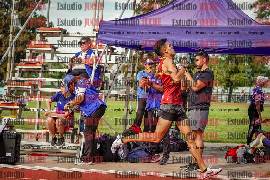 Fotos de los 800 m llanos de varones