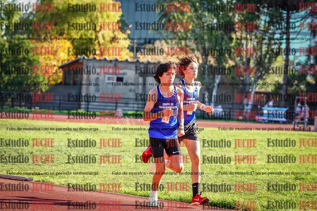 Fotos de los 3000 m llanos de varones