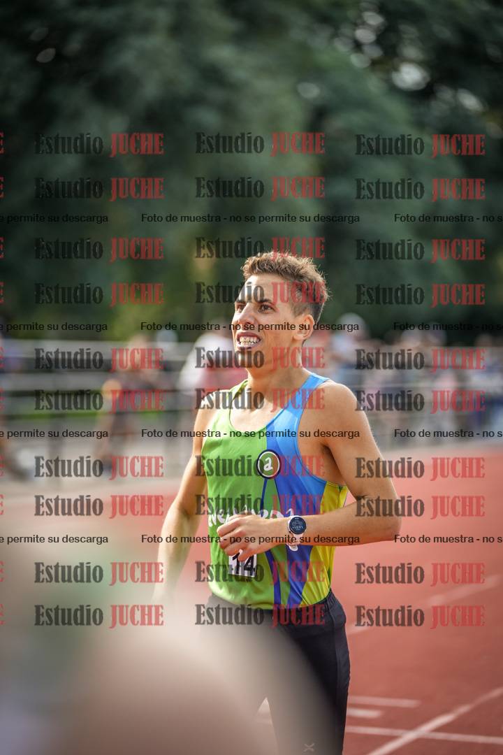 Fotos de los 800 m llanos de varones