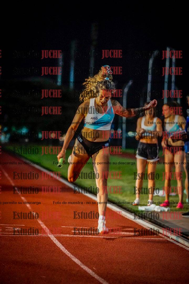 Fotos de las postas 4x400 m mixtas