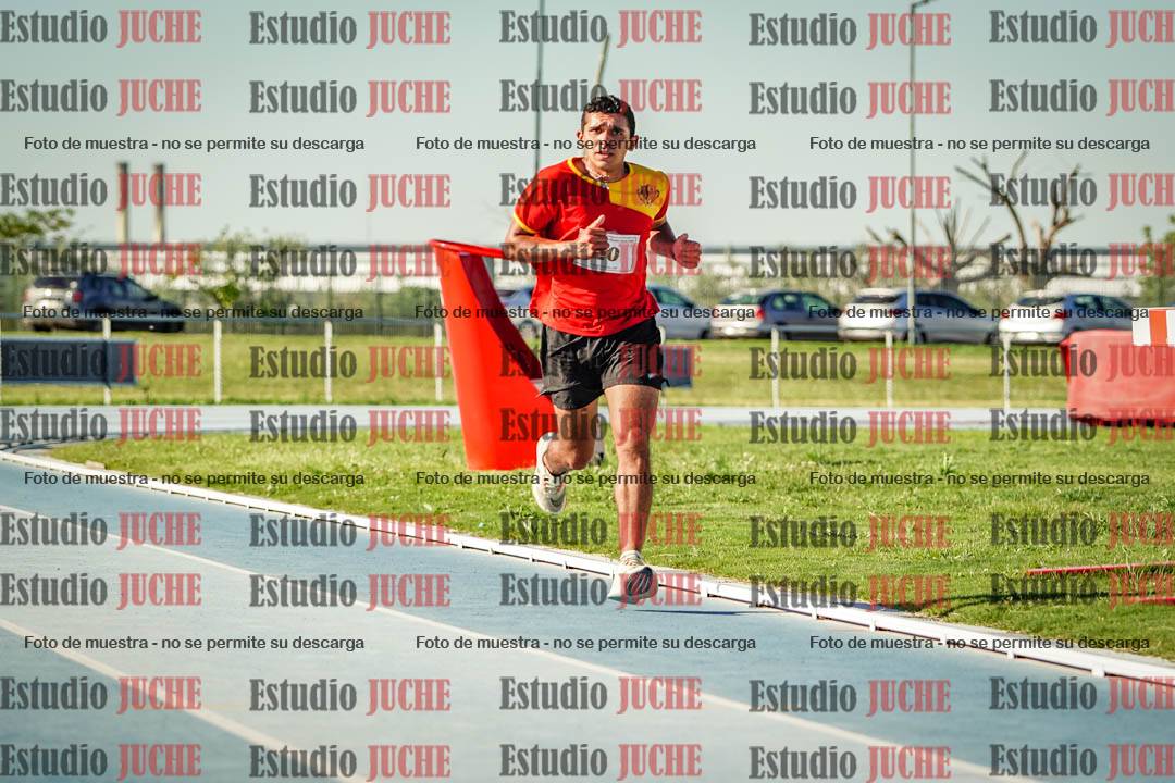 Fotos de los 3000 m llanos de varones