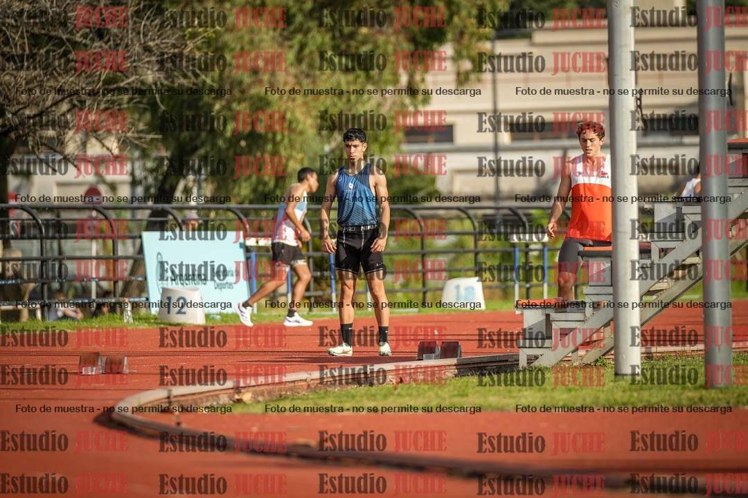 Fotos de los 200 m llanos de varones - FINAL