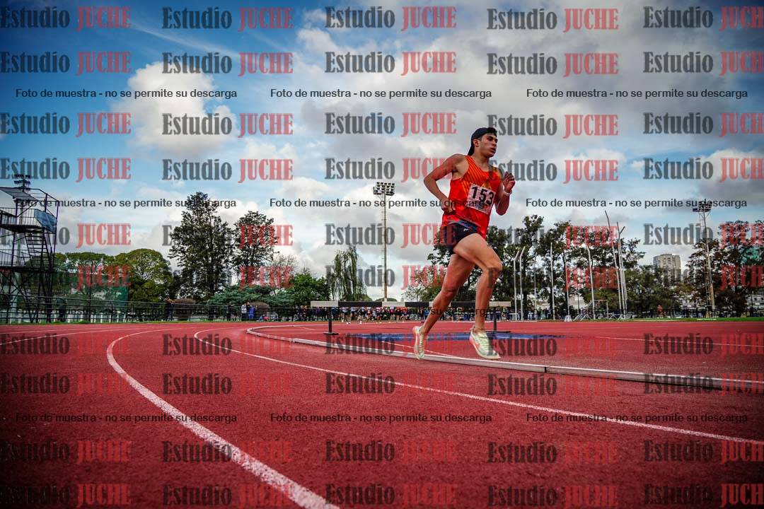 Fotos de los 3000 m llanos de varones