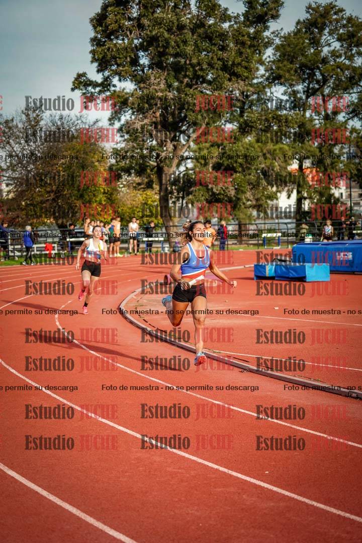 Fotos de las Postas 8x300 m mixta