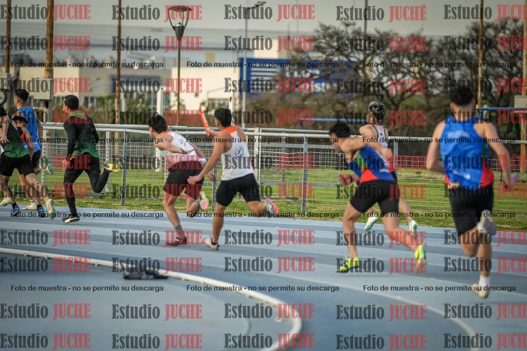 Fotos de las Postas 4x100 m de varones