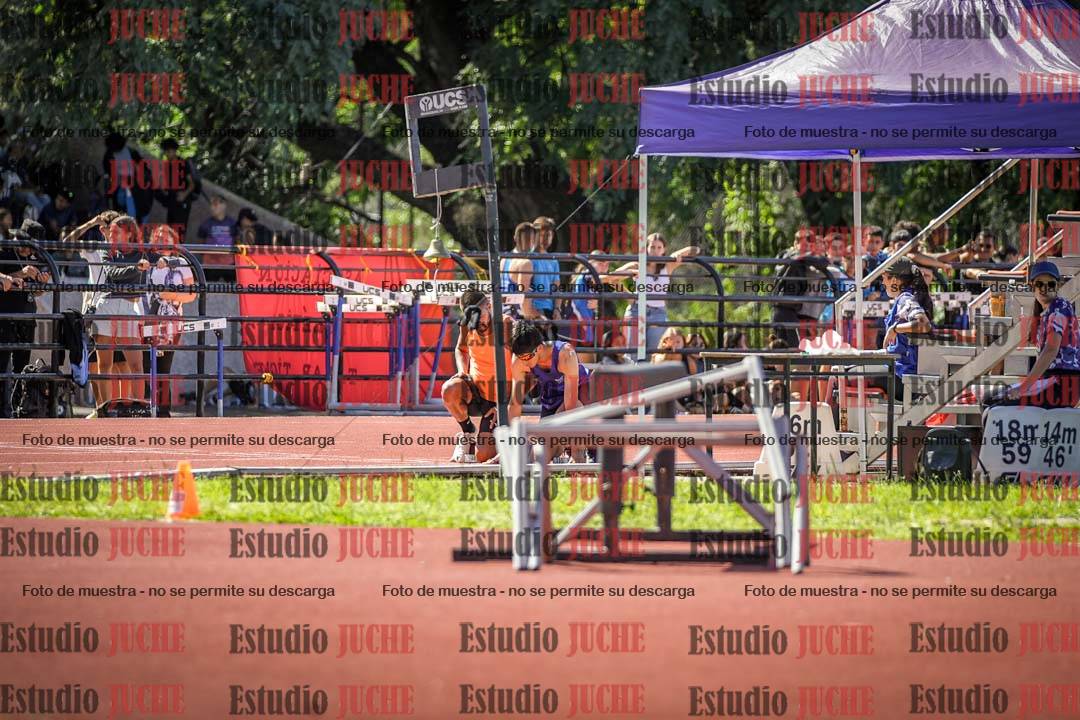 Fotos de los 400 m llanos de varones