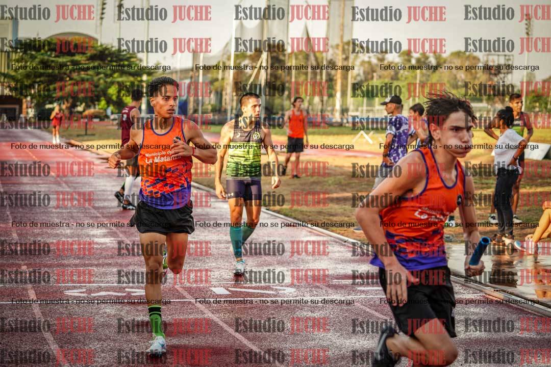 Fotos de las Postas 4x400 m de varones