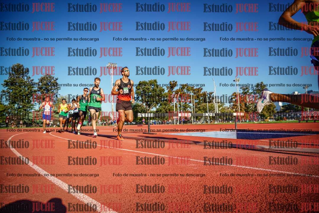 Fotos de los 3000 m llanos de varones