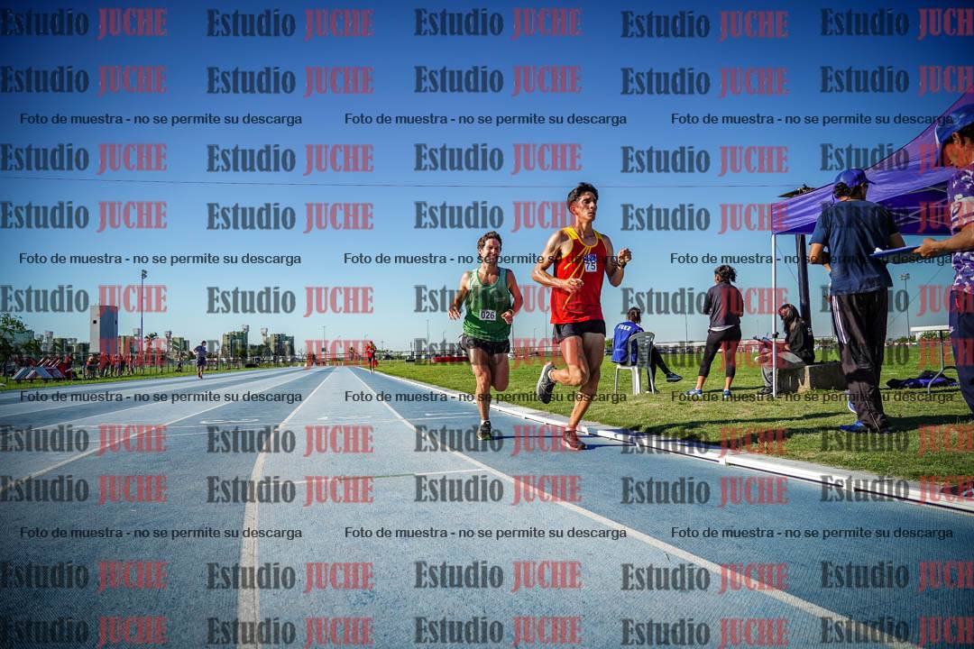 Fotos de los 3000 m llanos de varones