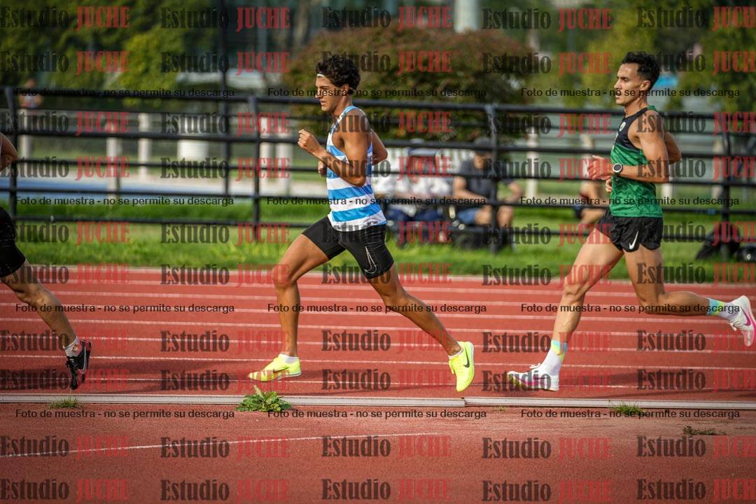 Fotos de los 3000 m llanos de varones