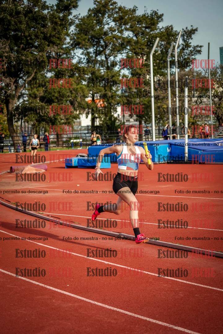 Fotos de las Postas 8x300 m mixta