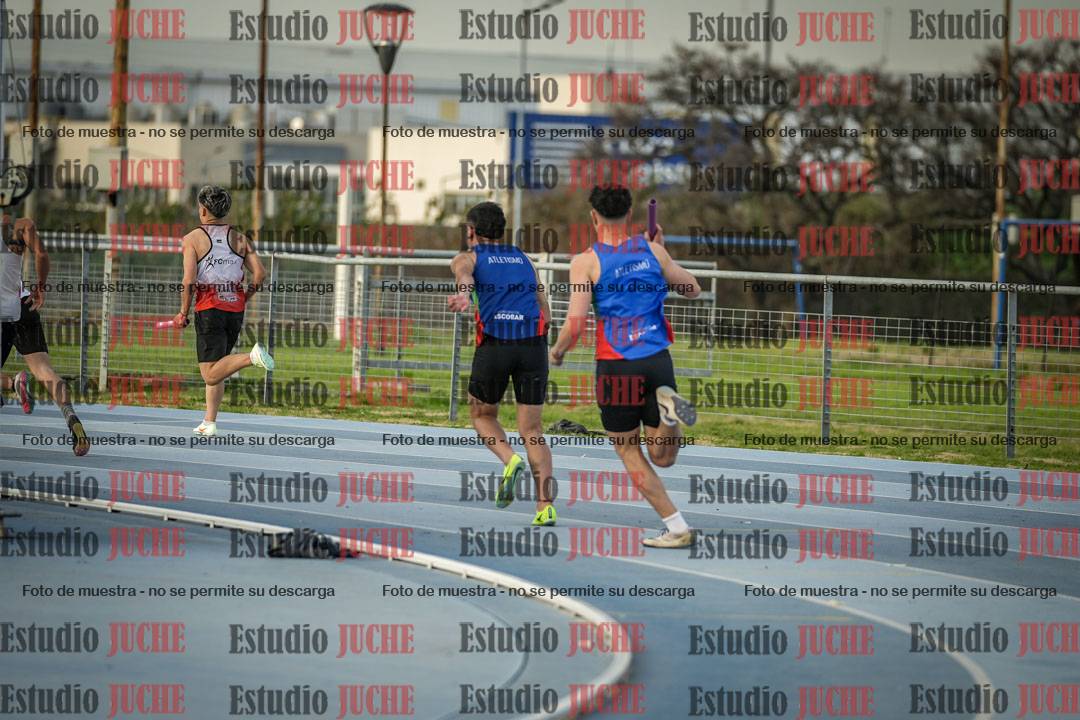 Fotos de las Postas 4x100 m de varones