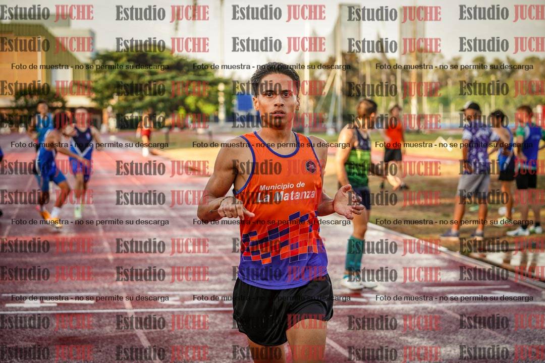 Fotos de las Postas 4x400 m de varones