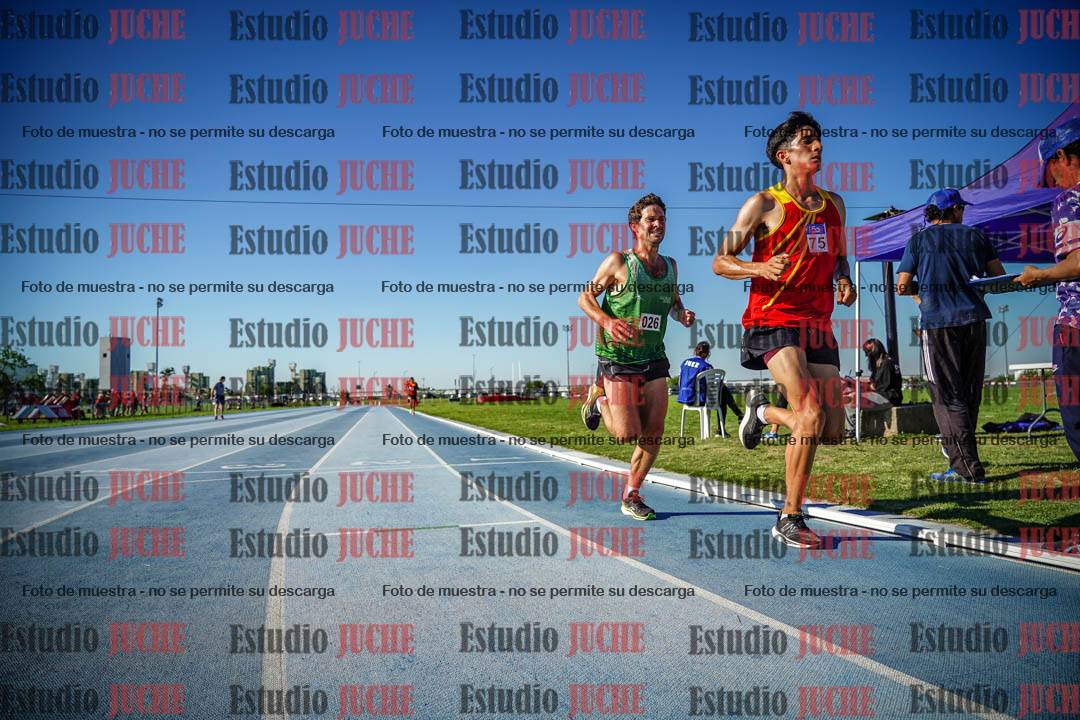 Fotos de los 3000 m llanos de varones