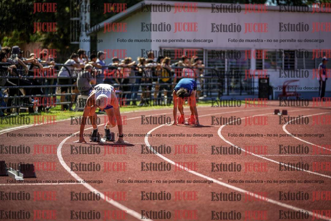Fotos de los 400 m llanos de varones