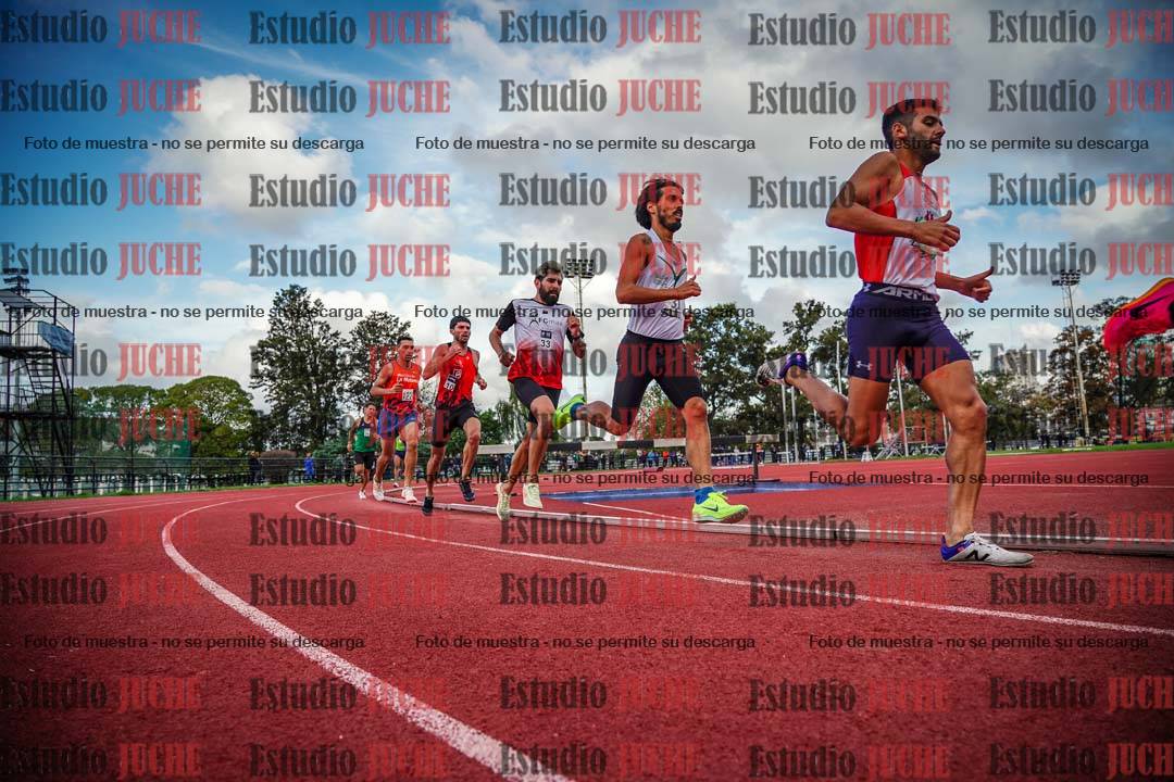 Fotos de los 3000 m llanos de varones