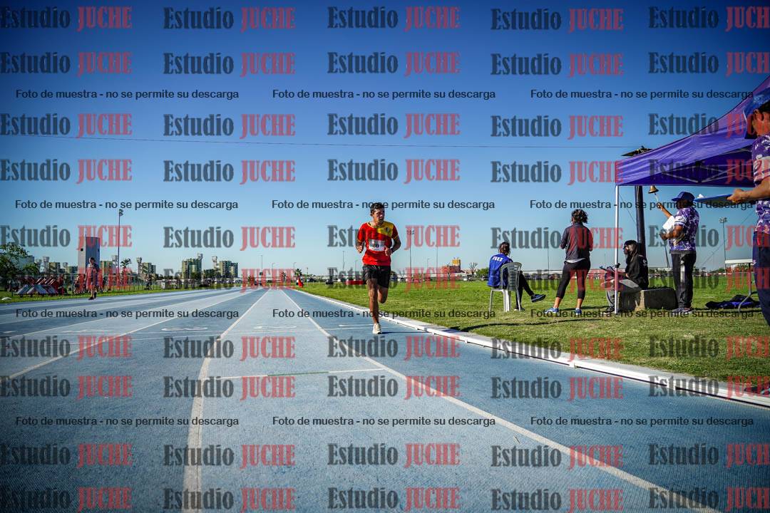 Fotos de los 3000 m llanos de varones