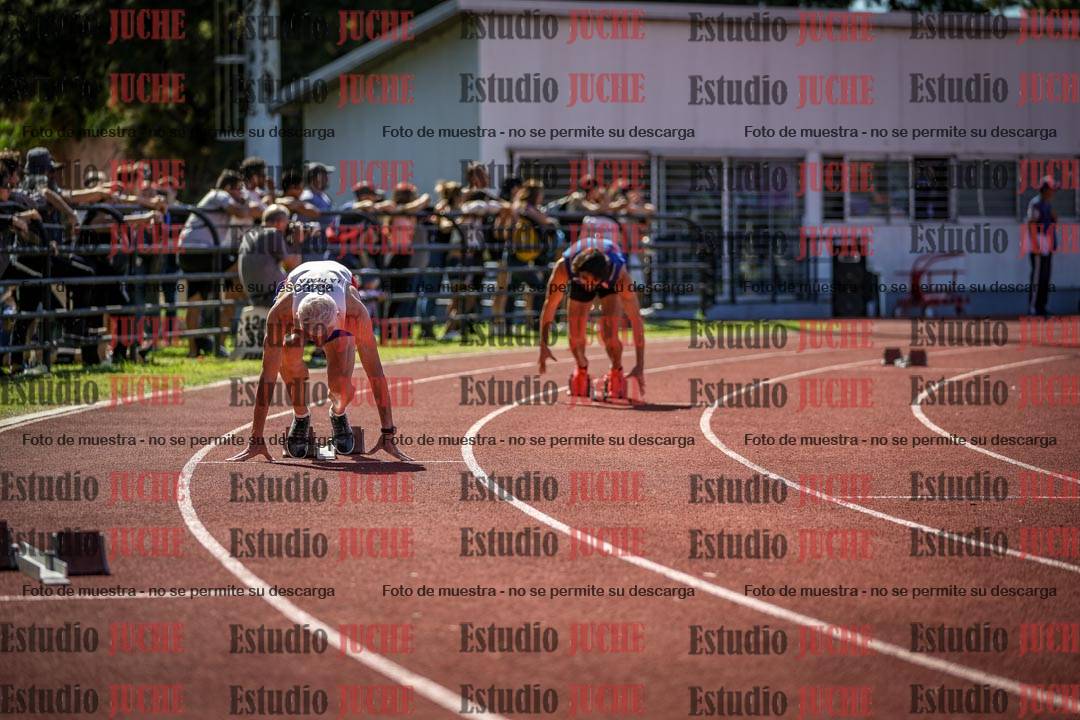 Fotos de los 400 m llanos de varones