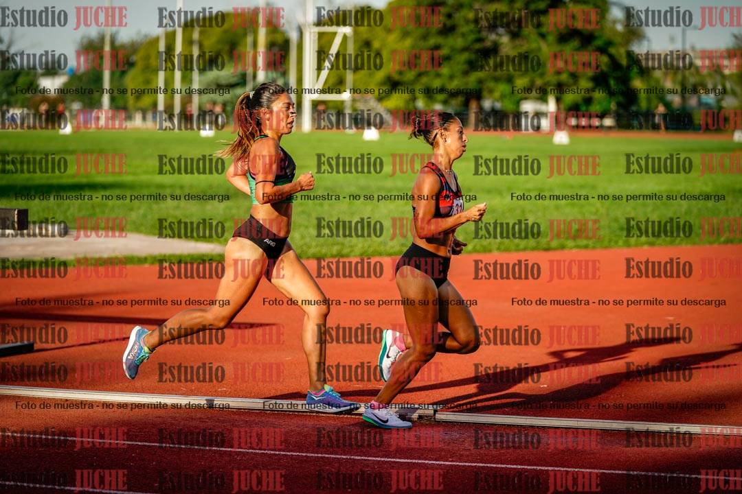 Fotos de los 1500 m llanos de mujeres