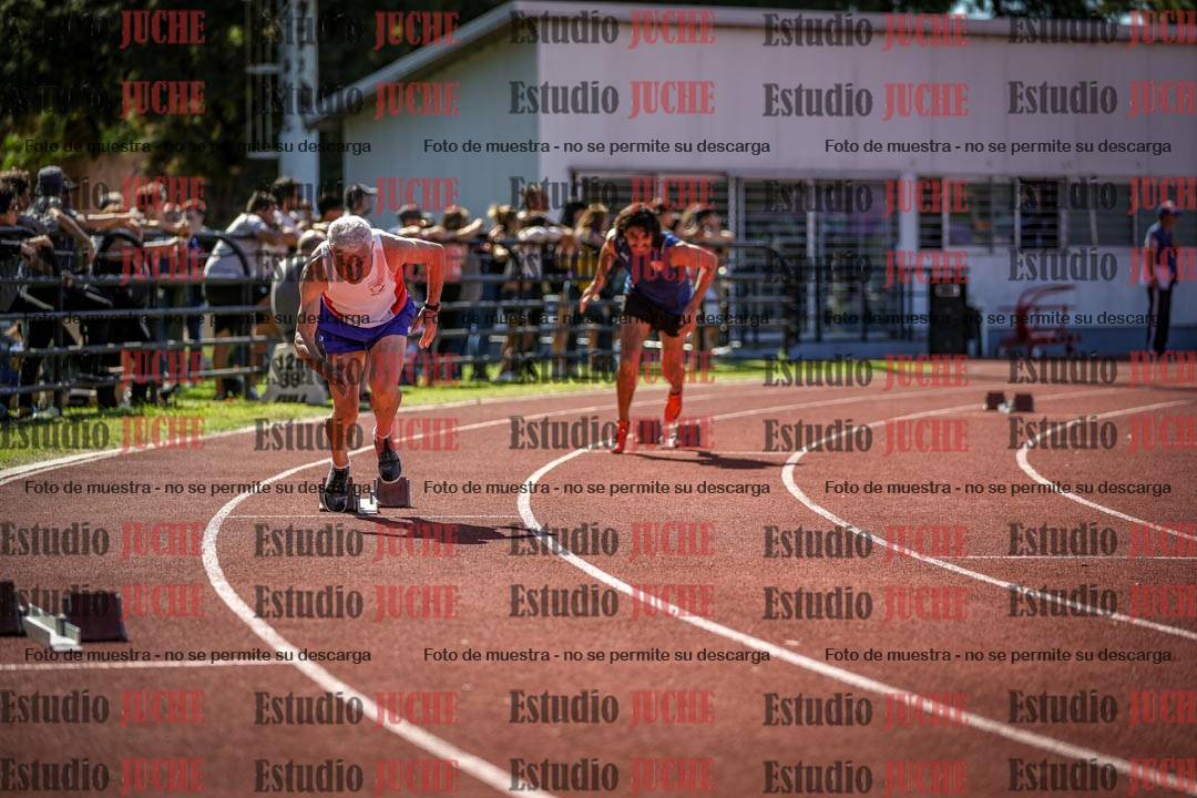 Fotos de los 400 m llanos de varones