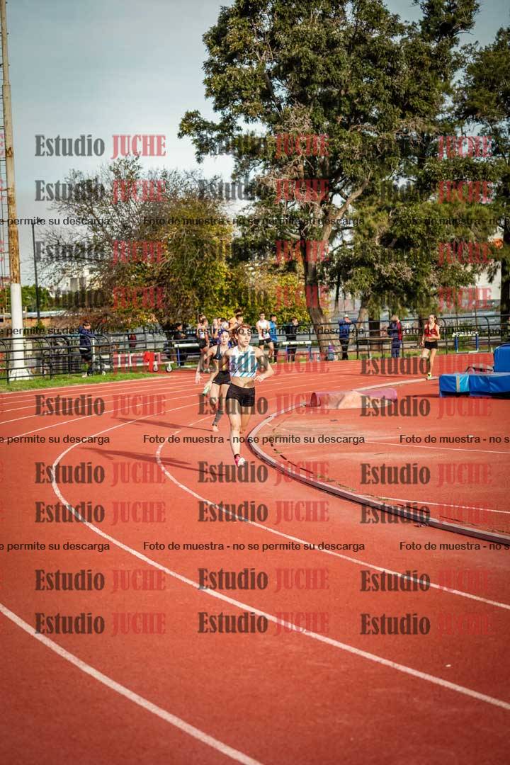 Fotos de las Postas 8x300 m mixta