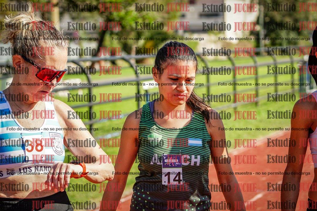 Fotos de los 5000 m llanos de mujeres y varones