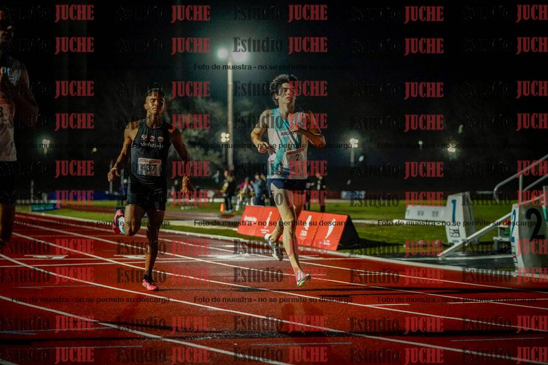 Fotos de los 400 m llanos de varones - deca 5 - serie 1