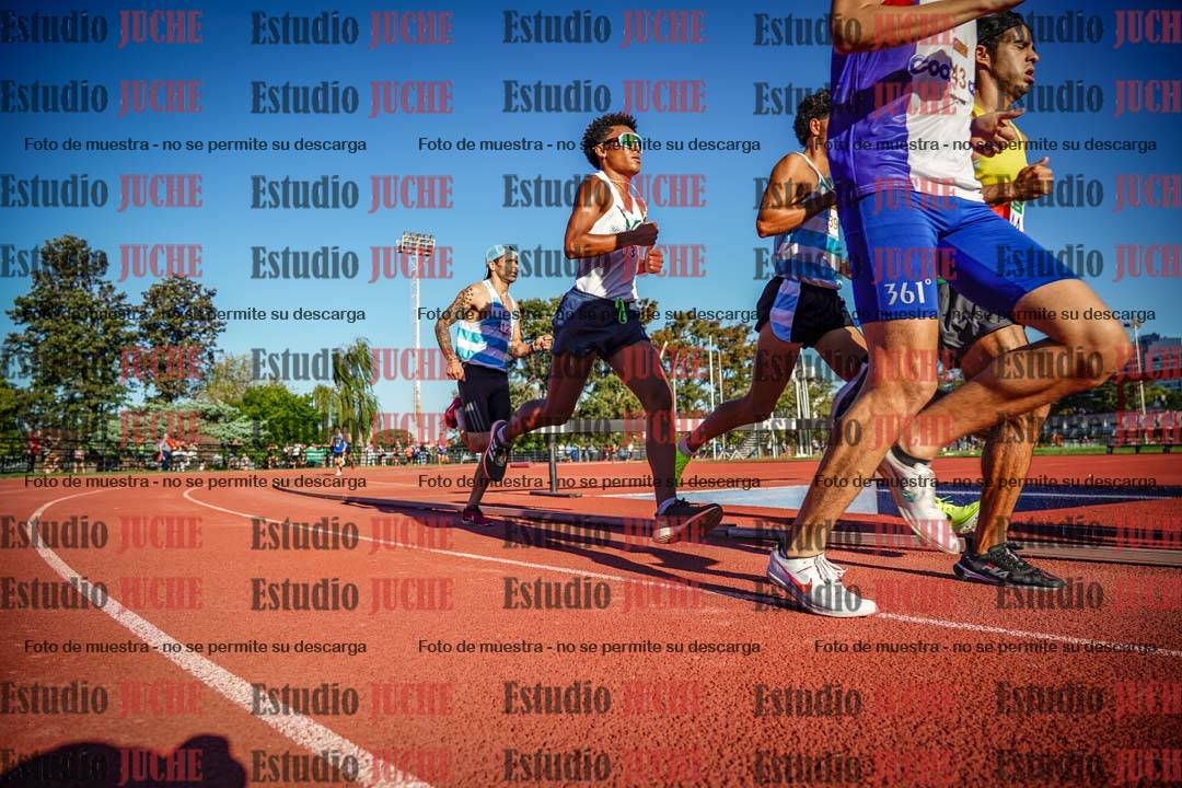 Fotos de los 3000 m llanos de varones