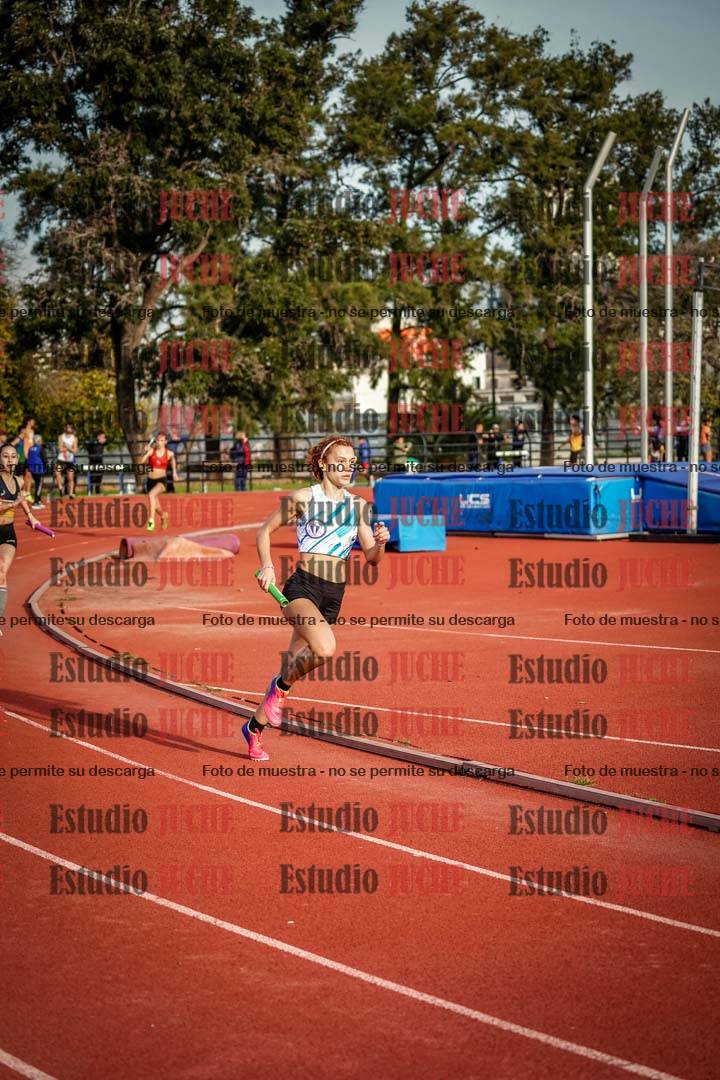 Fotos de las Postas 8x300 m mixta