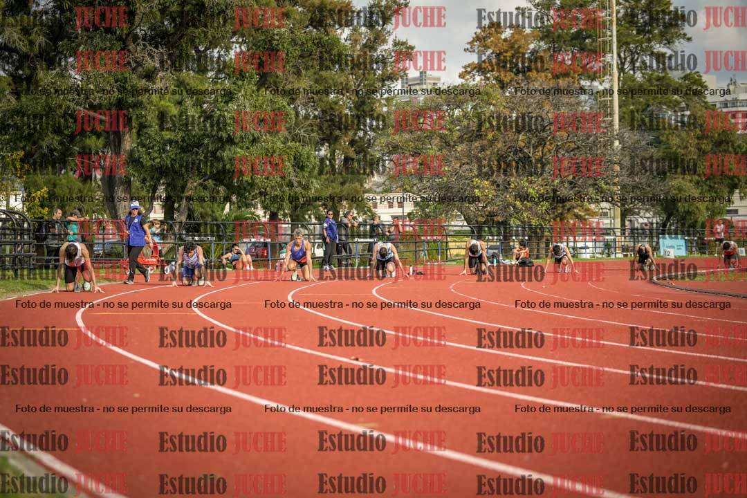 Fotos de los 200 m llanos de varones - FINAL