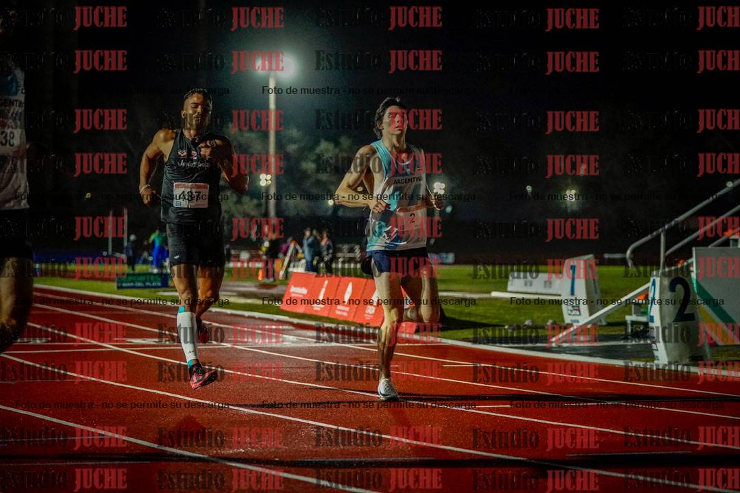 Fotos de los 400 m llanos de varones - deca 5 - serie 1