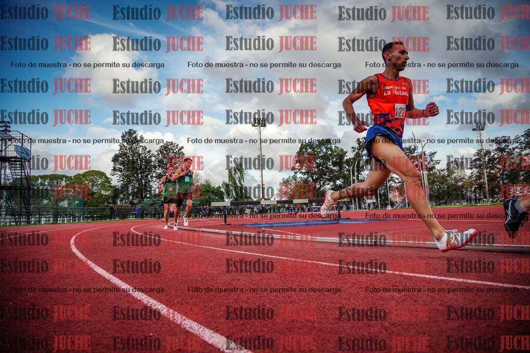Fotos de los 3000 m llanos de varones