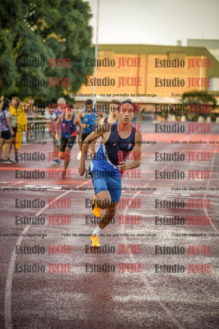 Fotos de las Postas 4x400 m de varones