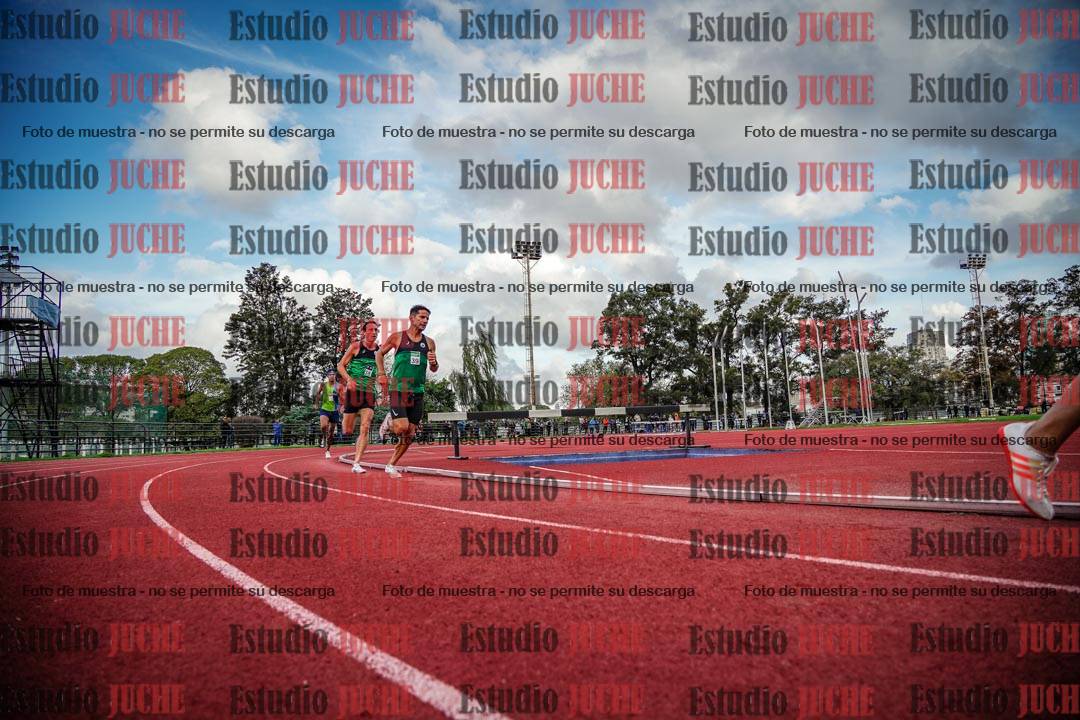 Fotos de los 3000 m llanos de varones