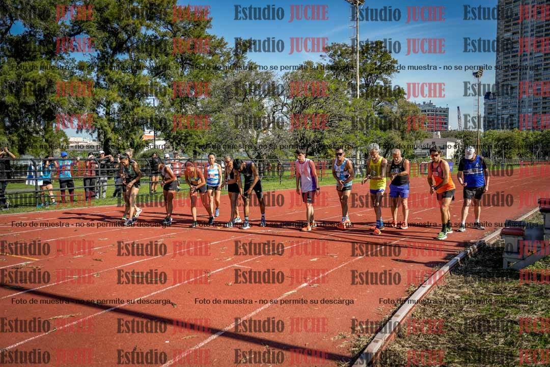 Fotos de los 5000 m llanos de mujeres y varones