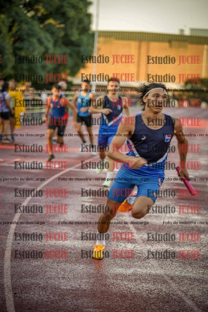Fotos de las Postas 4x400 m de varones