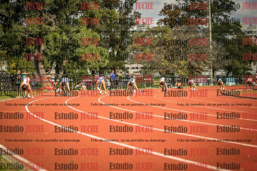 Fotos de los 200 m llanos de varones - FINAL