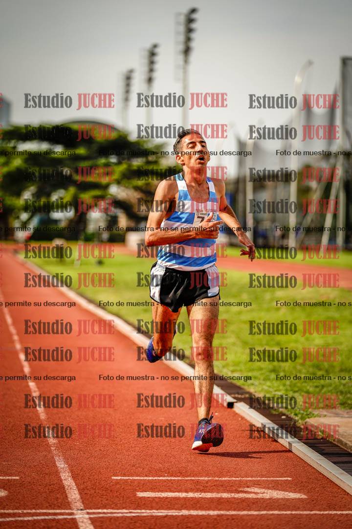 Fotos de los 3000 m llanos de varones