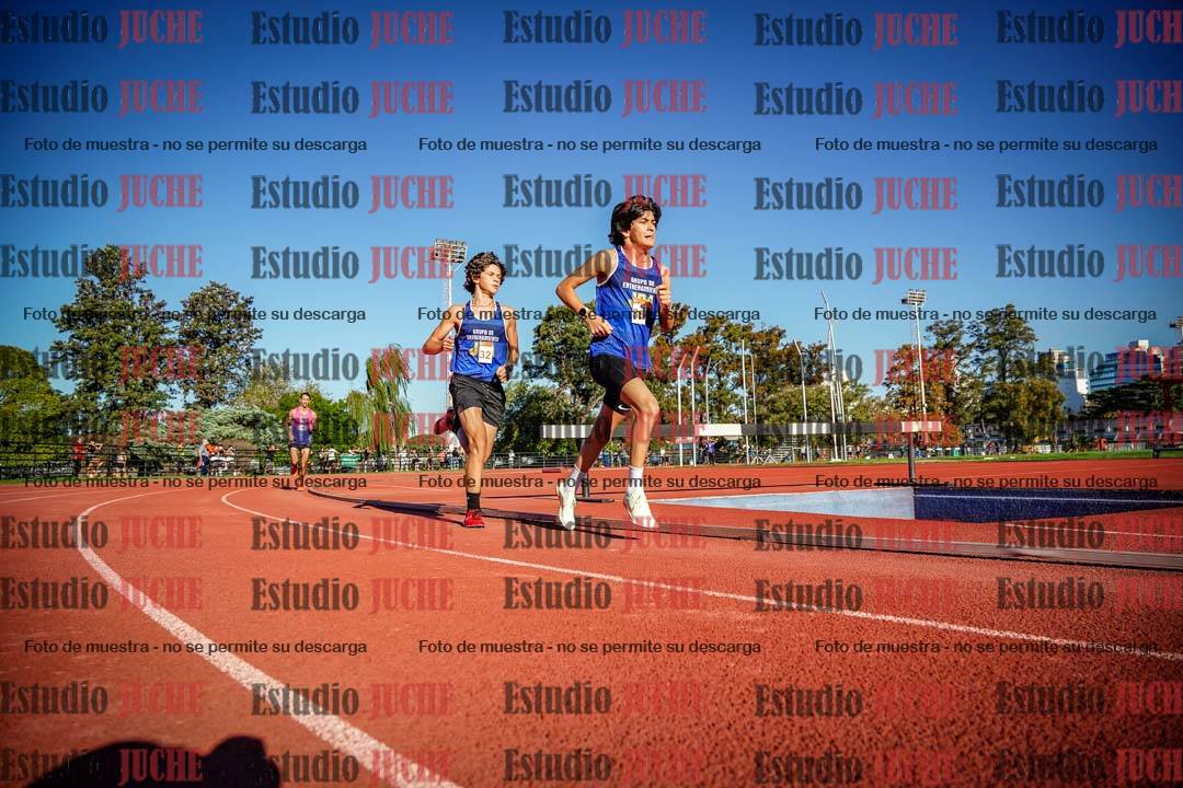 Fotos de los 3000 m llanos de varones