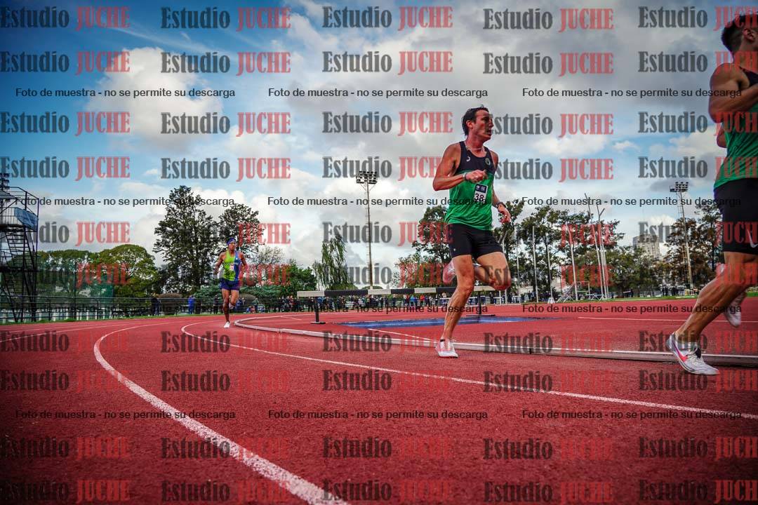 Fotos de los 3000 m llanos de varones