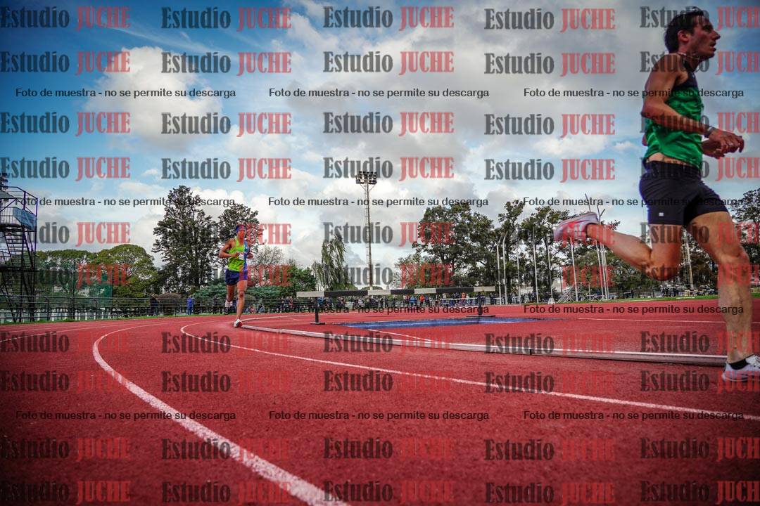 Fotos de los 3000 m llanos de varones