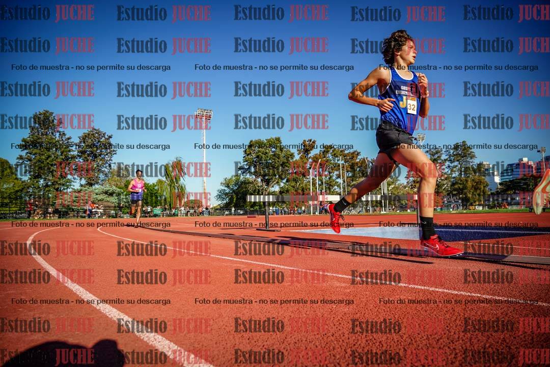 Fotos de los 3000 m llanos de varones