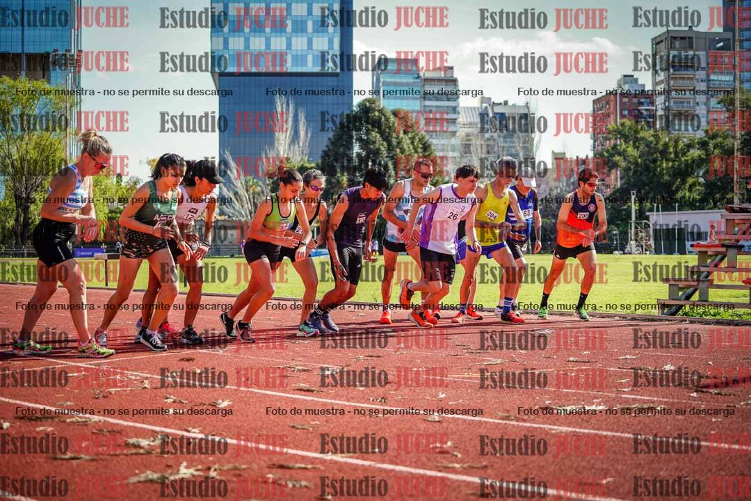Fotos de los 5000 m llanos de mujeres y varones