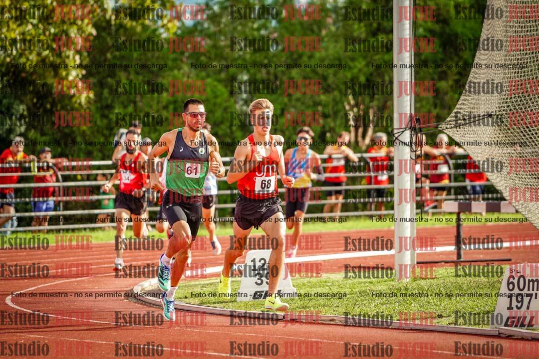 Fotos de los 3000 m llanos de varones