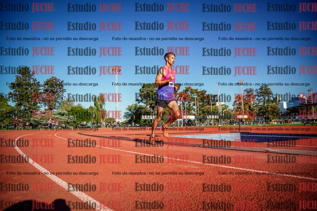 Fotos de los 3000 m llanos de varones