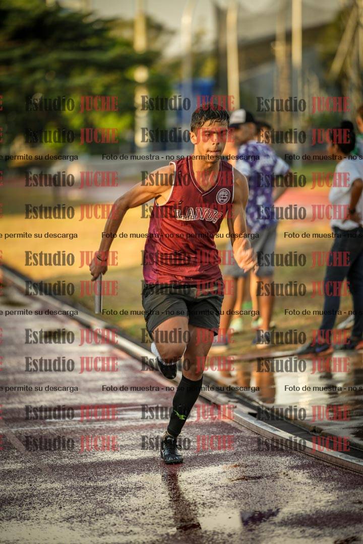 Fotos de las Postas 4x400 m de varones